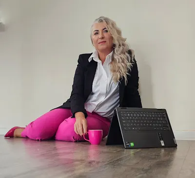 MEGA - UBEZPIECZENIA Anna Zanijat